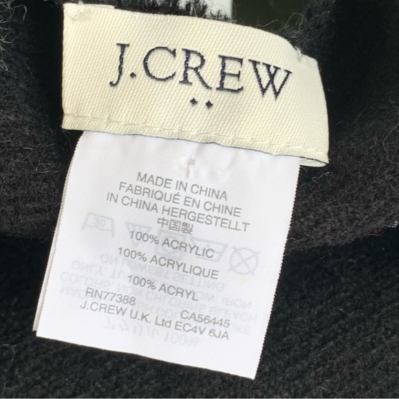 J Crew Oversized Black Ivory Plaid Cape Scarf w/ Arm Holes H2857 71" x 29" - Picture 5 of 5
